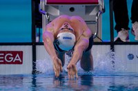 Coetzé powers into world champs backstroke final