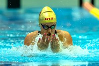 Thompson strikes twice more as Van Niekerk rediscovers form at short course champs
