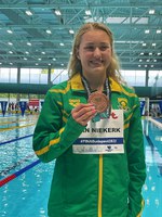 Van Niekerk claims SA’s first world champs medal